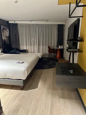 Mercure Amsterdam City Hotel Kamar Photos