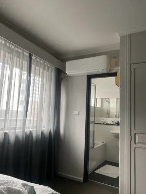 Crest on Barkly Hotel Rooms Photos