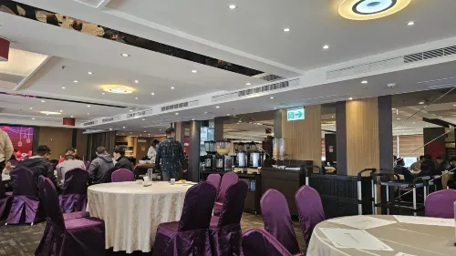 Grand Earl Hotel Restauration Photos