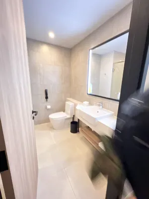 Holiday Inn & Suites Siracha Laemchabang Huoneet Photos