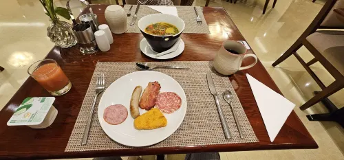 Hilton Garden Inn Hanoi Dining Photos
