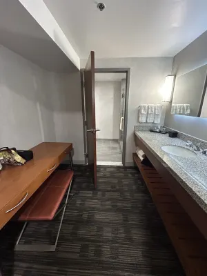 Loews Hollywood Hotel Camere Photos