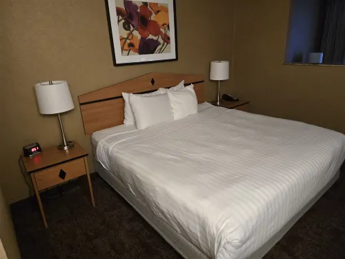 Crystal Inn Hotel & Suites - Midvalley Rooms Photos