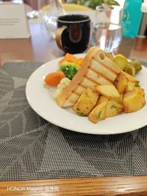 Ateca Hotel Suites Tashkent Mahlzeiten Photos