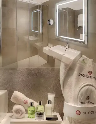 Hotel NH Collection Roma Palazzo Cinquecento Rooms Photos