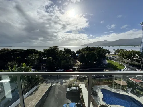 Cairns Plaza Hotel À proximité de l'hôtel Photos