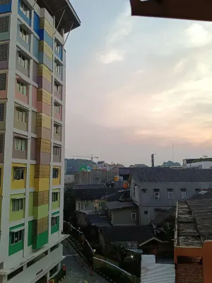 데위 데폭 아파트먼트 마르곤다 레지던스 2 호텔 주변 Photos