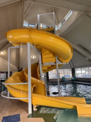 Pocaterra Inn and Waterslide Loisirs et amusements Photos