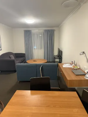 Ramada Encore By Wyndham Belconnen Canberra Photos