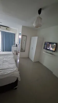 Pace Residence and Bar Pattaya Rooms Photos
