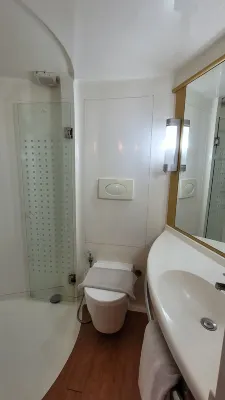 Ibis Surabaya City Center Kamar Photos
