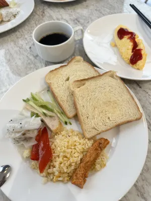 Jovia Hotel Dining Photos