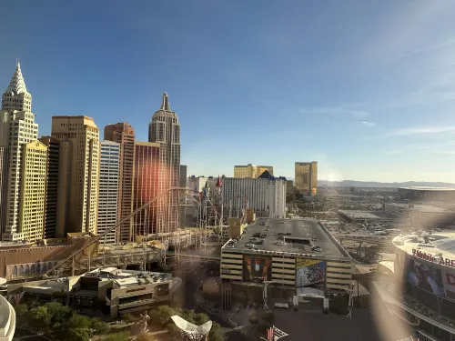 Park MGM Las Vegas Рядом с отелем Photos