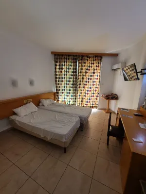 Flamingo Beach Hotel Номера Photos