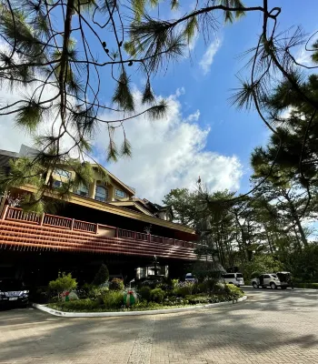 The Forest Lodge at Camp John Hay Öffentliche Flächen Photos