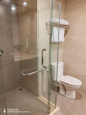 Kingwood Hotel Sibu Kamar Photos
