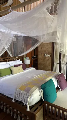 The Float House River Kwai Zimmer Photos
