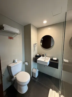 J4 Hotels Legian Kamar Photos