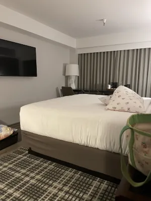 Hotel Parmani Rooms Photos