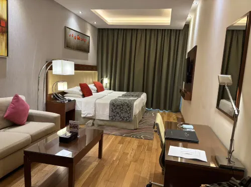 Rose Park Hotel - Al Barsha, Opposite Metro Station Номера Photos