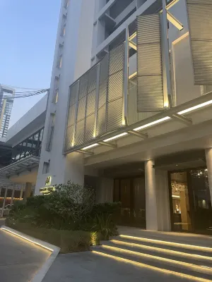 Maison Hotel Bangkok Eksterior Photos