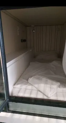 The O Pod Capsule Hotel Kamar Photos