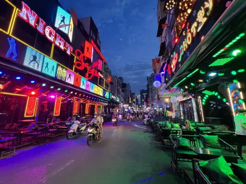 Khách sạn Bon Ami (Khách sạn Thiên Xuân) Xung quanh Photos