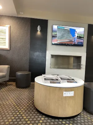 Holiday Inn Baltimore BWI Airport Public Areas Photos