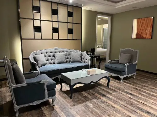 McQueen Hotel Photos