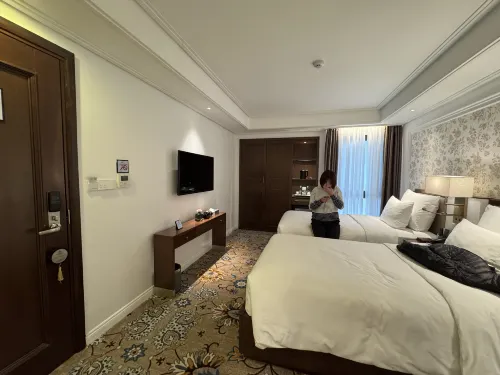 The Oriental Jade Hotel Rooms Photos