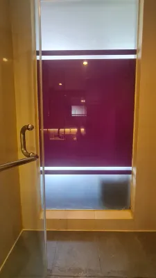 Quest Hotel Darmo Surabaya Kamar Photos