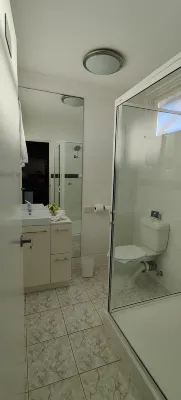 Comfort Inn Western Huoneet Photos