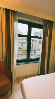 Ibis Styles Brussels Centre Stephanie Rooms Photos