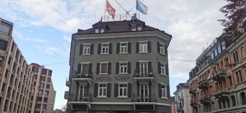 Boutique Hotel Josef Exterior Photos