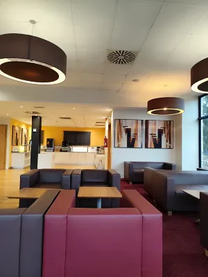 Travelodge Barcelona Fira Öffentliche Flächen Photos