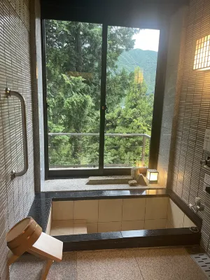 Yunoshimakan Zimmer Photos
