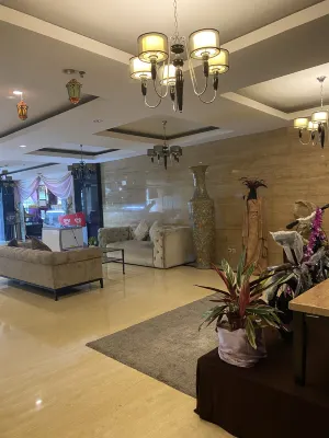 Royal Regantris Cendana Area Publik Photos