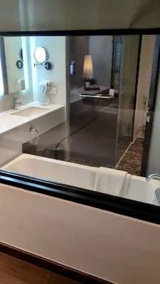 Mövenpick Hotel Sukhumvit 15 Bangkok Kamar Photos