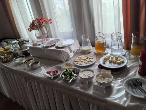 Diplomat Hotel Baku Питание Photos