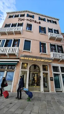 Hotel NH Venezia Santa Lucia - ex Hotel Bellini Esterni Photos