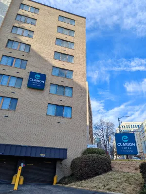 Clarion Collection Hotel Arlington Court Suites Exterior Photos