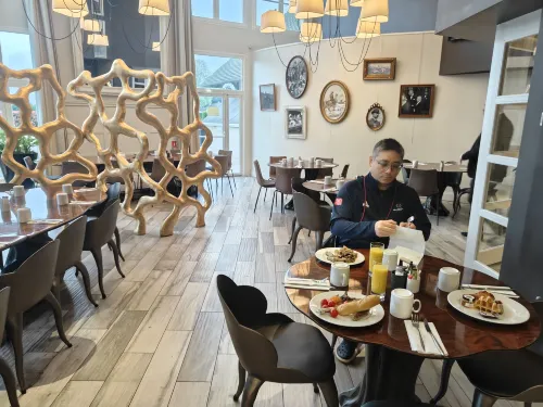 Renaissance Paris Hippodrome de St. Cloud Hotel Photos
