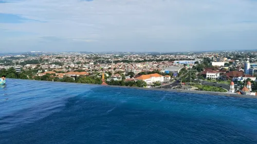 Louis Kienne Hotel Pandanaran Photos