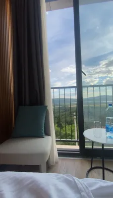 Bayview Hills Luxury Residences Photos