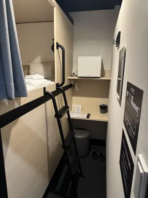 Cabin&Hotel Constant Naha Chambres Photos