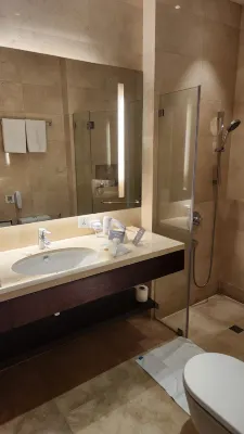 City Garden Grand Hotel Kamar Photos