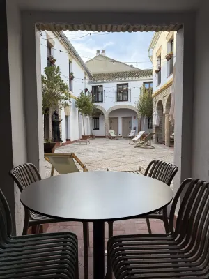 Líbere Córdoba Patio Santa Marta Espaces publics Photos
