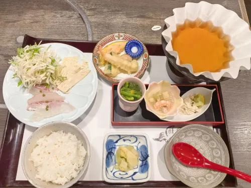 Nest&Rise Osaka Namba Hotel Restauration Photos
