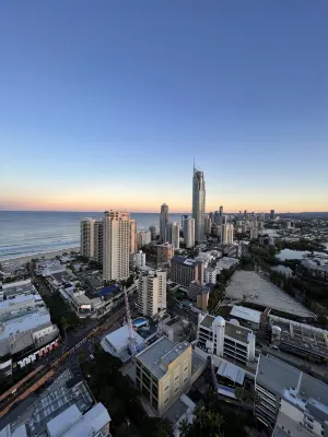 Mantra Circle on Cavill Surfers Paradise Espaces publics Photos
