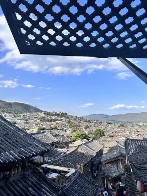 Yihe QIshe Inn (Lijiang Dashuiche Shop) Общественные зоны Photos
